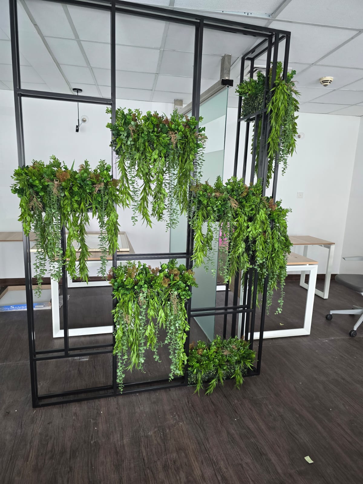 Artificial planted room divider
